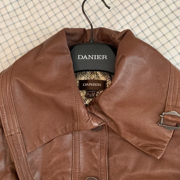 Daniele women’s leather trench coat - Picture 3 of 8